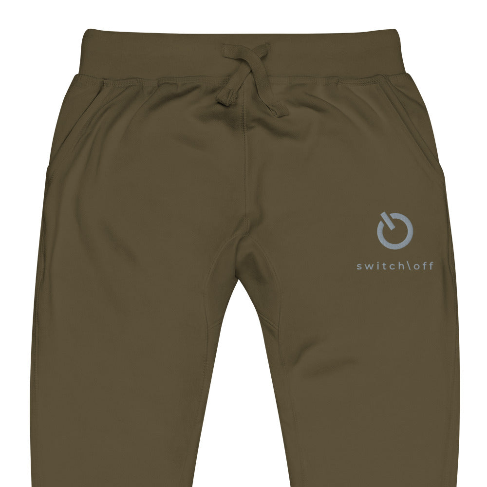 Premium 3-end fleece sweatpants with a soft cotton face in military green with gray switch\off and logo embroidery - An Athlete Trains.